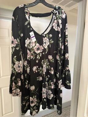 American Rag Black Top with Gray Tag Detail